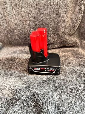 Milwaukee M12 REDLITHIUM XC4.0 12V 4.0Ah Li-Ion Battery Red 3NR19/65-2
